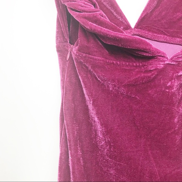 L’atiste Plum Velvet Bodycon twist vneck Dress 254 - Picture 5 of 5